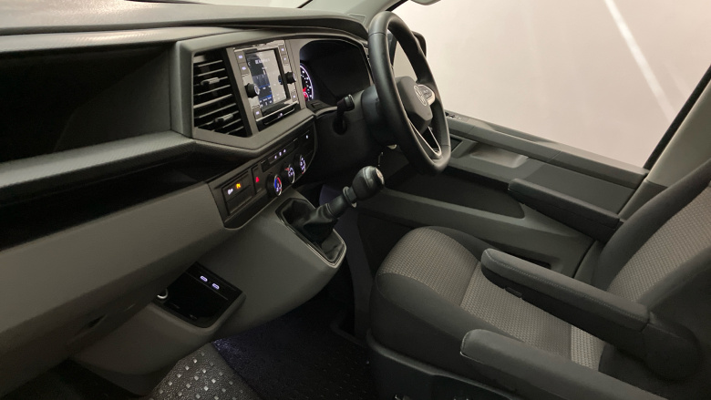 Volkswagen Transporter T30 Swb Diesel 2.0 TDI 150 Highline Kombi Van